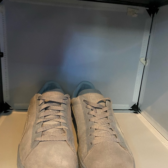 Blue Suede Pumas - Picture 5 of 8